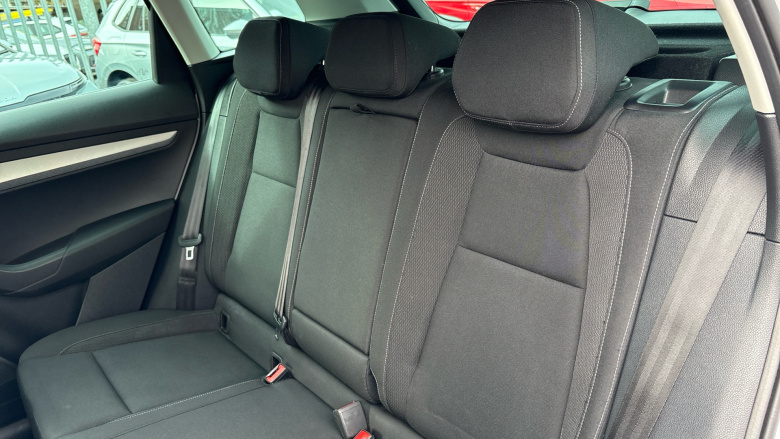 Skoda Karoq 1.5 TSI SE Drive 5dr DSG Petrol Estate